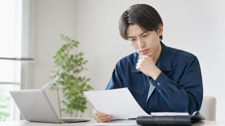 事故や違反が起きた際の扱いは状況と会社の規定で異なる