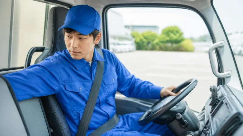 運転研修では安全確認と基本操作の習得度が重視される