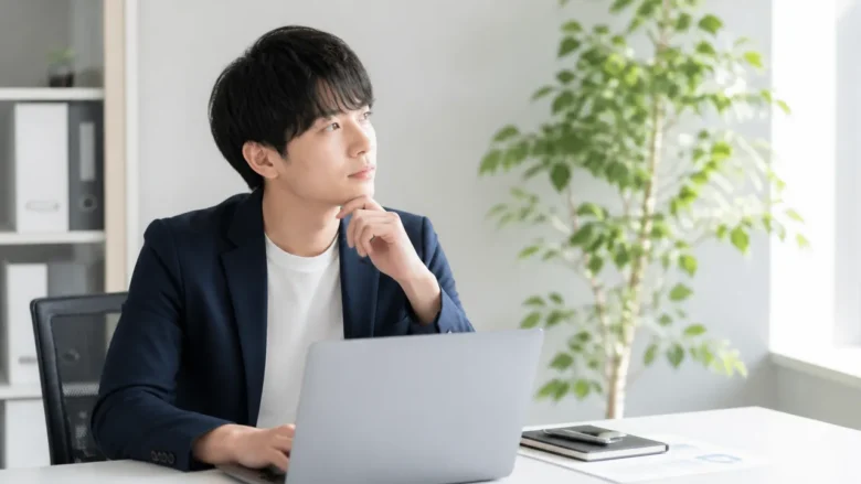 新卒と中途では初任給だけでなく配属・経験評価にも違いがある