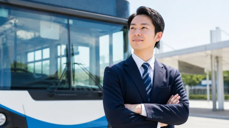 年収を上げるには待遇のよい会社選びとキャリアアップが重要
